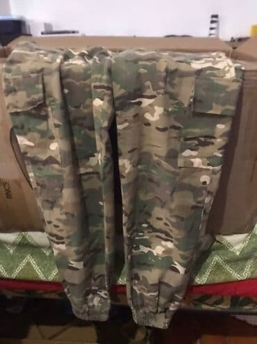 зеленые мужские спортивные костюмы: Мужской спортивный костюм — 4