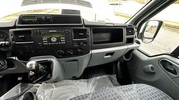 kia ceed 2010: Ford Transit: 2.4 l | 2010 il 188000 km Van body type — 12