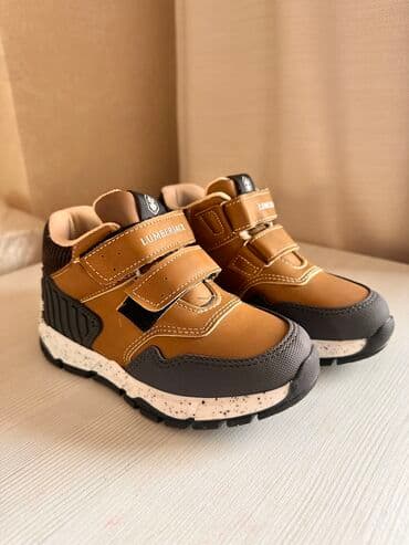 детские ботинки на шнурках: Lumberjack firmasinin krasovkalari. Tam sezonluqdur. Cox rahatdir — 1