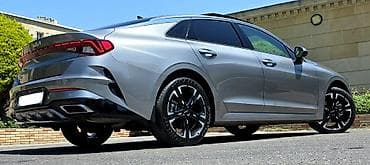 hunday disk teker: Kia K5: 2 l | 2022 il Sedan — 6