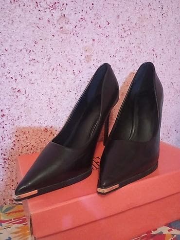 tufliler 2023: Qadın klassik tufliləri - Rəng: qara - Model: şüşburun, stiletto - — 4