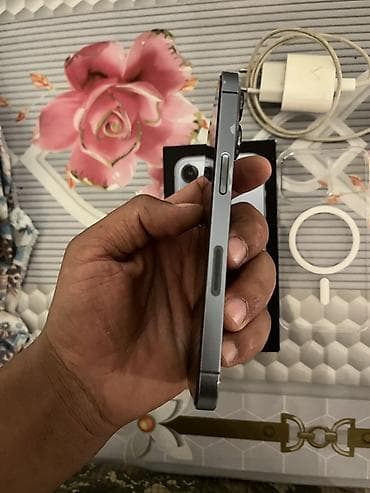 pro: IPhone 13 Pro, 128 GB, Sierra Blue, Simsiz şarj — 5