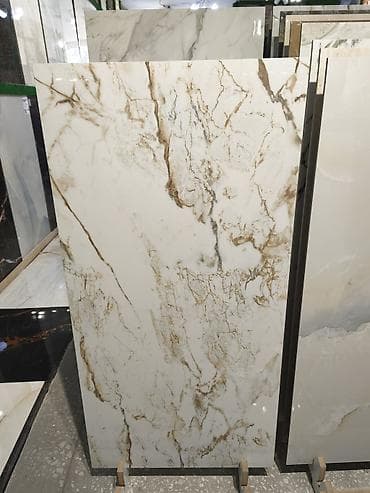 Porcelan keramoqranit plitə – mərmər effektli - Rəng: ağ əsas fonda