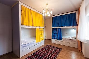 Tələbələr üçün yataqxana. ! şeherin merkezinde. günlük 10 AZN aylıq — 2