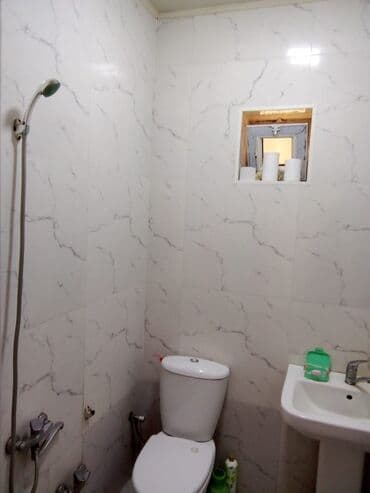 ipotekada olan mənzillərin satışı: 3 otaqlı, 97 kv. m, Orta təmir — 8