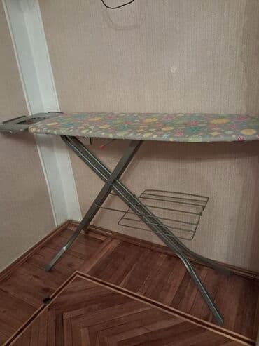 lovhe: Ütü masasının təsviri - Geniş, uclu formalı ütüləmə səthi – rəngarəng — 3