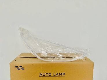 Hyundai Sonata 2011 on fara susesi . Hyundai Sonata 2012 qabaq sag (