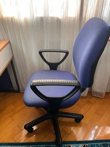 İşlənmiş, Təkərli, Qolları tənzimlənmir, Parça