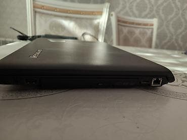 Lenovo: Lenovo noutbuk ofis və gündəlik işlər üçün ideal. 4Gb ram, 300gb — 3