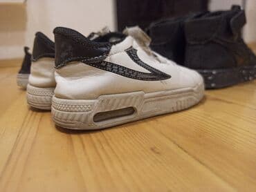 ag jaket: Uşaq ayaqqabıları dəsti - 4 cüt ayaqqabı bir yerdə cəmi 10 azn - — 5