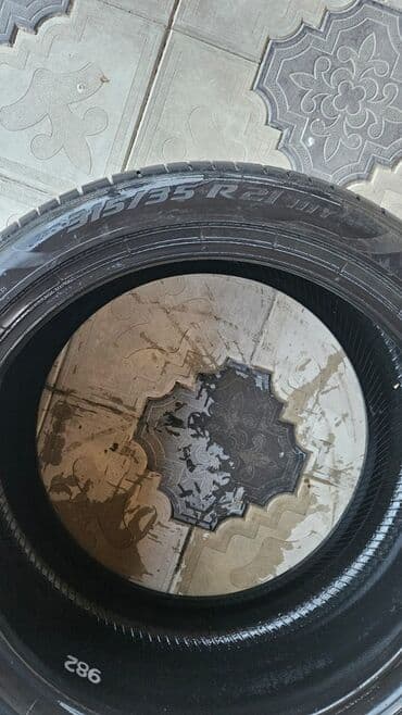 təkərdən əl işləri: Şin Pirelli 315 / 35 / R 21 — 5