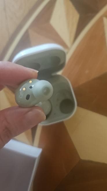 Микрофоны: Беспроводные (Bluetooth) Наушники, Samsung, цвет - Зеленый — 3