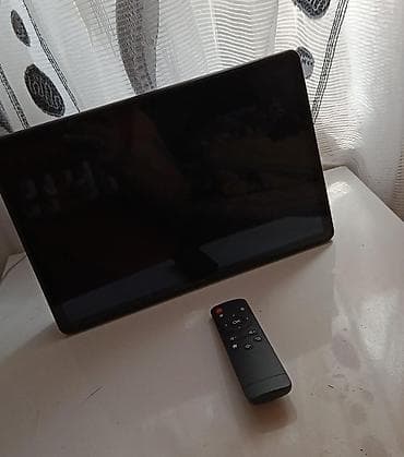 Digər planşetlər: UmiiO Smart Tablet + aksesuarlar dəsti Məhsul tərkibi: - UmiiO Smart — 3