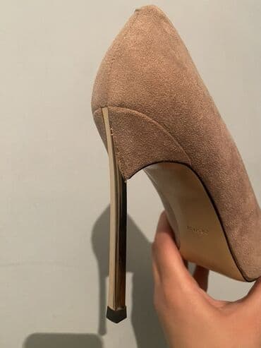 туфли новая не одевала не разу: Qadın klassik tufli – stilettos - Rəng: açıq bej/nude - Material — 2