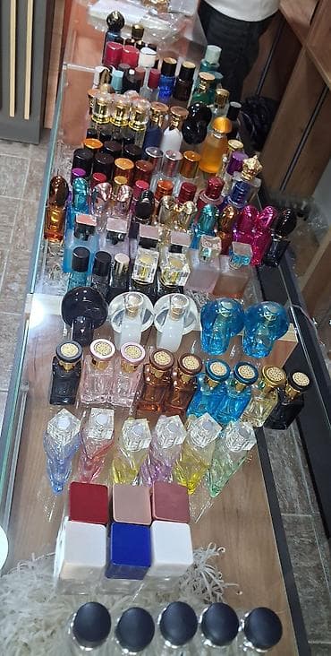 mağaza üçün konteyner: ƏTİR BİZNESİ ÜÇÜN HƏRŞEY TAM DƏST ŞƏKLİNDƏ SATILIR. 70 ƏDƏD KUPŞİN, 30 — 3