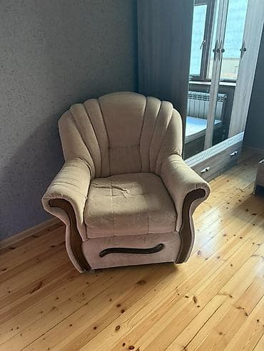 İşlənmiş, Kreslo, Parça, Kredit yoxdur, Çatdırılma yoxdur