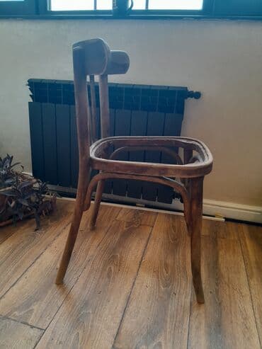 деревянный стол на кухню: Qedimi Venskiy stul 1 eded .Qiymet sondur . Unvan Ehmedli . Стуля — 6