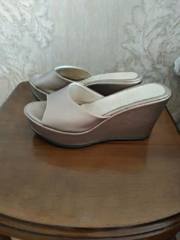 домашние тапочки зайчики: Сабо, Размер: 40, цвет - Золотой, Б/у — 1