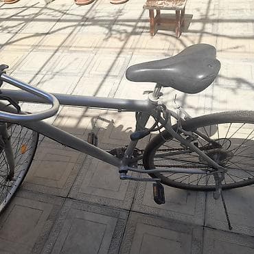 isma hybrid 8.5: Şəhər velosipedi – 28" təkərli, yüngül metal gövdə - Rəng: boz - — 2