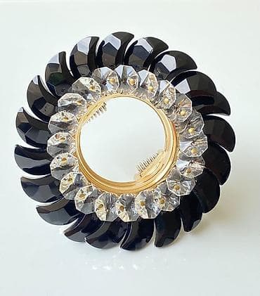 Lampasi deyishan
3 w 9 w kimi
Lampasiz satilir
Yeni