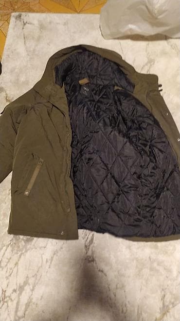 Qadın geyimləri: Məhsul: Qışlıq kişi gödəkçəsi - Rəng: Xaki (zeytun yaşılı) - Stil — 2