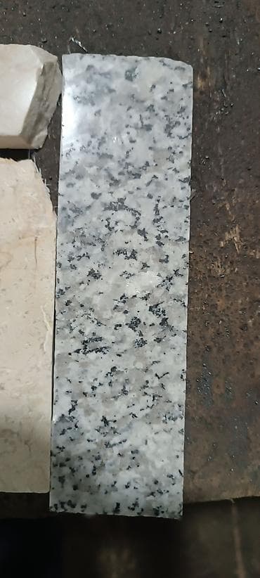 qranit daş: Qranit və mərmər plitələr – müxtəlif rəng və naxışlarda, cilalanmış — 10
