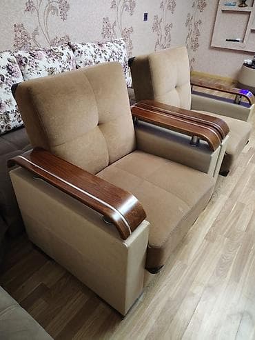 isti: Krem-qəhvəyi rənglərdə oturma dəsti - Tərkib: 1 ədəd 3 yerlik divan + — 4