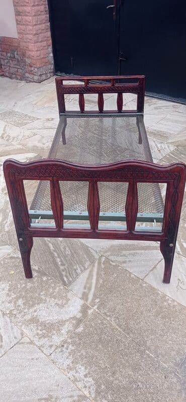 Təknəfərlik çarpayı, Bazasız, Matrassız, Siyirməsiz