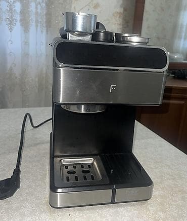 buxar aparat: Qəhvə maşını Fakir, Yarımavtomat, Kapuçinator ilə — 2