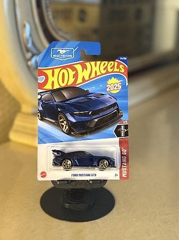 mustang qiymeti: Ford, 2025 год, 1:64, Железо — 1