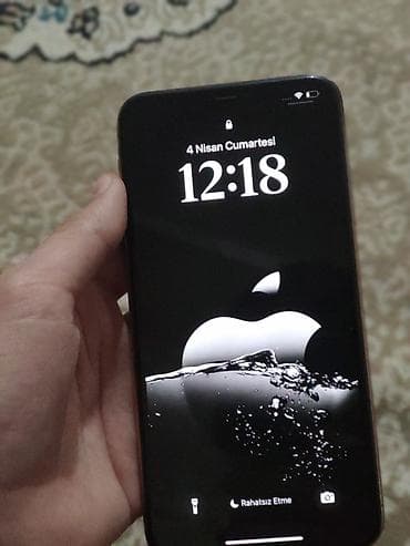 iphone x 2 ci el: IPhone 11 Pro Max, Qızılı, Face ID — 3