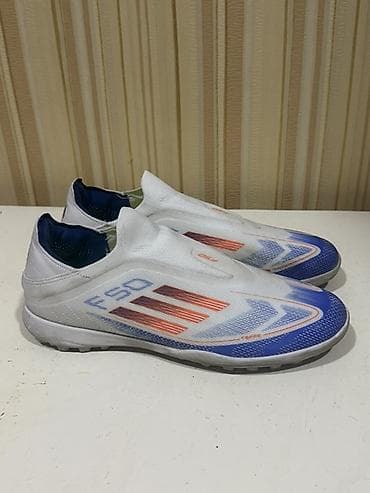 gitara balaca: Butslar Adidas, Ölçü: 42, İşlənmiş — 4