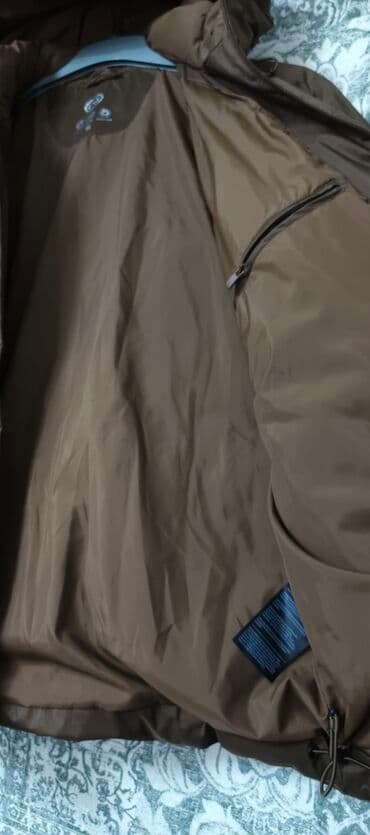 Mercedes-Benz: Куртка дутик Немецкого бренда CANDA 
размер 56
Германия — 6