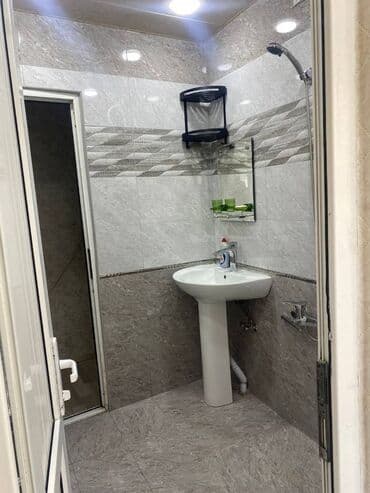 badamdarda kohne bina evleri: Nəsimi rayonu,20 Yanvar metrosuna 4-5 dəqiqəlik məsafədə, Huqqa — 7