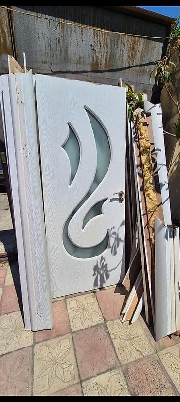 İşlənmiş Otaq qapısı 80x200 sm Şəbəkə ilə, Zəmanətli, Ünvandan götürmə, Ödənişli çatdırılma lalafo.az -da İşlənmiş Otaq qapısı 80x200 sm Şəbəkə ilə, Zəmanətli, Ünvandan götürmə, Ödənişli çatdırılma