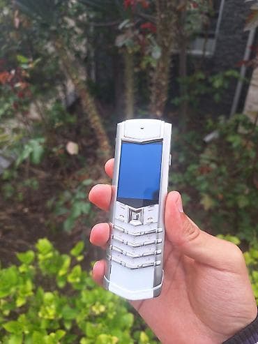 telefonl: Vertu rəng - Ağ, Düyməli — 1