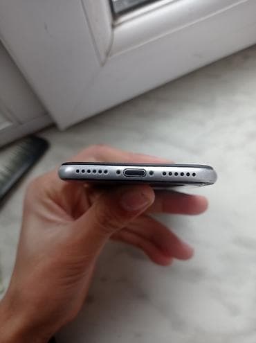 iphone 7 64: IPhone 7, Qara, Barmaq izi — 7