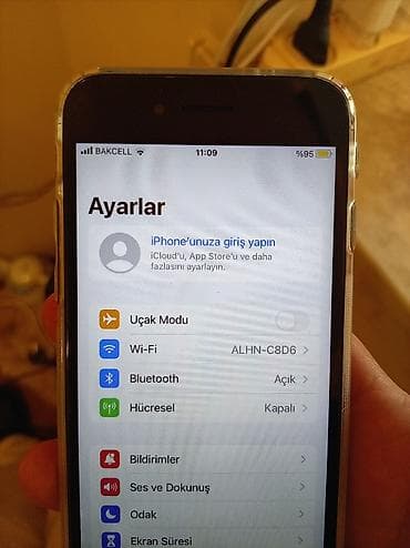 IPhone 7, 32 GB, Qara, Barmaq izi — 6