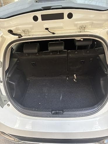 belarus 1221 satisi: Toyota Aqua hibrid hetçbek Maşın bakıdadı real alıcıya cuzi endirim — 4