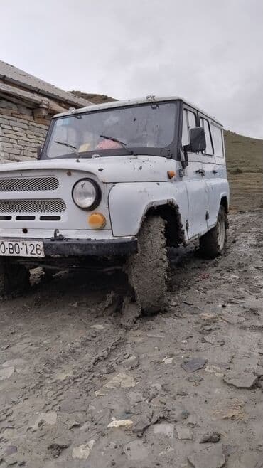 bişkek 82 qiymət traktor: UAZ 31514: 2.5 l | 2004 il 150000 km Ofrouder/SUV — 5