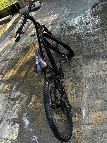 trek velosiped: Uzun müddetdir sürülmeyib tekerli boşdur tekerlerinde problem olsa — 1