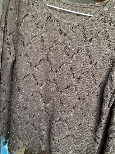 ag kofta modelleri: Payetli, açıq naxışlı trikotaj sviter - Rəng: tünd qəhvəyi - Dizayn — 1