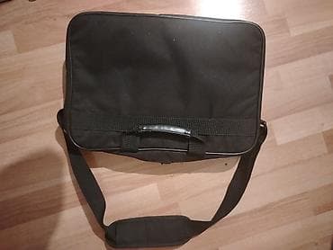 Noutbuk üçün çiyin çantası - Rəng: qara - Material: suya