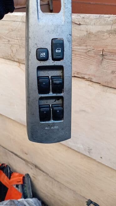 gelly avtomobiline sol yan guzgu: Ön sol, Mercedes-Benz 190, 1998 il, Almaniya, Ödənişli çatdırılma — 3