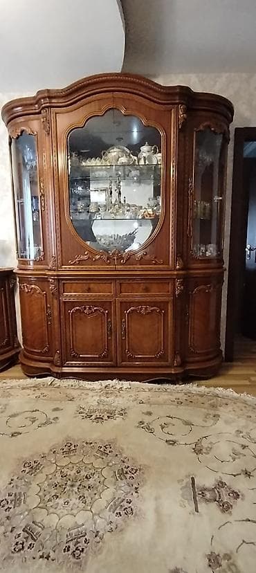 Klassik üslubda qonaq otağı mebel dəsti. Unvan Bakixanov. Yeni lalafo.az -da Klassik üslubda qonaq otağı mebel dəsti. Unvan Bakixanov. Yeni