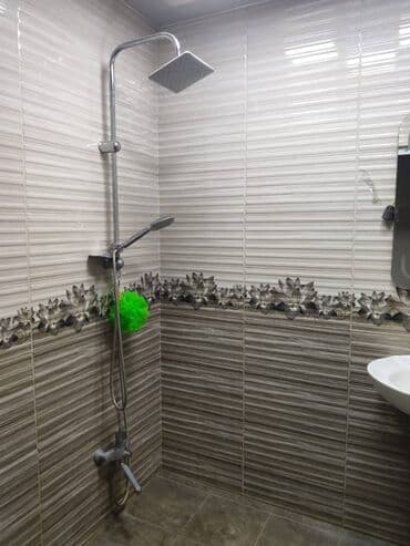 9 ci mikrorayon satilan evler: Bakı, 3 otaqlı, Köhnə tikili, m. Neftçilər, 68 kv. m — 12