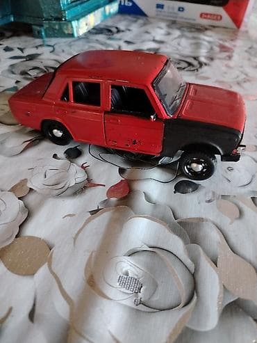 nerd taxta oyunu: 1994 il, 1:24, Plastik, Ödənişli çatdırılma — 1