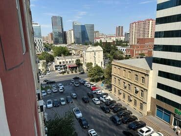 8 mkr kohne tikili: Xətai, Metro Xətai 4 dəq məsafə piyada, 16.7 mərtəbə, 2 otaq qanuni — 5