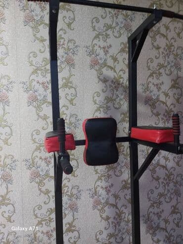 işlənmiş idman alətləri: 40 kg nerj dumbell 55 kg çamadan desti Bench press üçün stoyka — 5