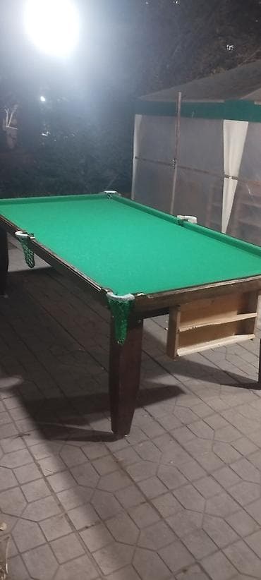 Bilyard (Rusiya bilyardı) stolu - Ölçü: böyük format, 6 cib (künc və